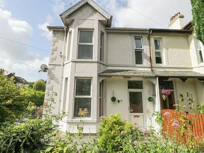 24 Cadnant Park