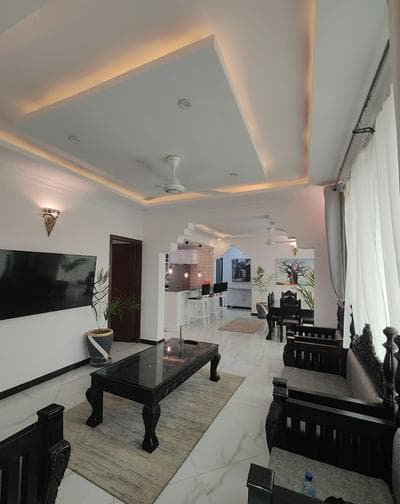 AYAA APARTMENT