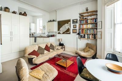 Sleek Simple & Peaceful 1Bd Flat Kensington