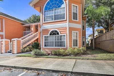 Bright Kissimmee Condo < 6 Mi to Disney World