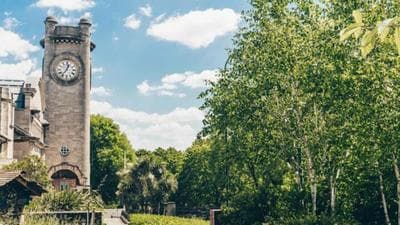 Charming 5 Star 3 Bed London Flat, Garden, Parking