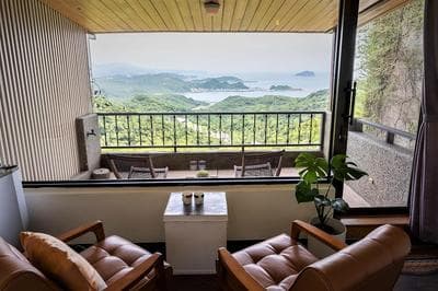 Sunnyroom