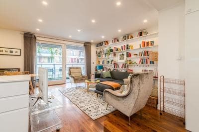 Beautiful Canal-side Flat in Hackney
