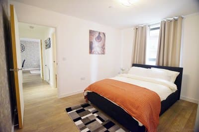 London Chic 2-bed Apartment With Stunning Views