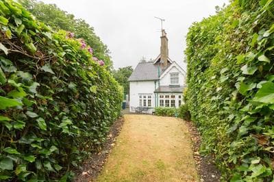 HOLIDAY HOME OF THE MONTH Finchley Sleeps 4