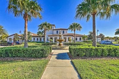 Magical Disney Getaway w/ Pool & Game Room!