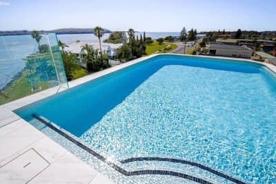 Bay View 2-bedroom Apartment With BBQ