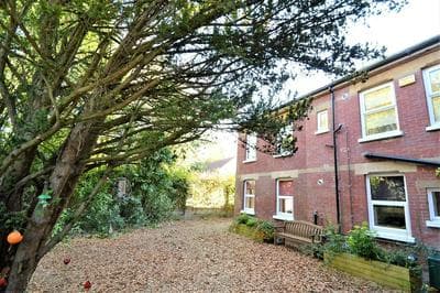 Yew Tree Apartment Two Ryde