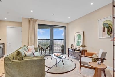 Elegant Two-bedroom Flat With a Spacious Balcony