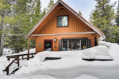 Island Park Cabin Getaway < 24 Mi to Yellowstone!