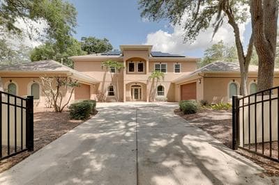 Contemporary Brandon Home w/ Pool & Game Room
