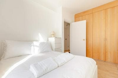 Spacious 1BD Flat 5 Mins to Paddington Station!