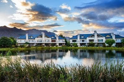 Valley Golf Lodges