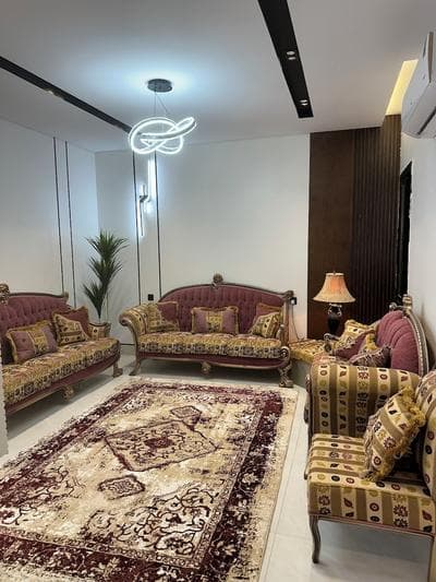 Chalet - Sleeps 9 & Free Parking