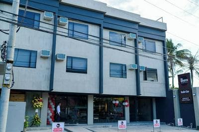 Bhive Hotel