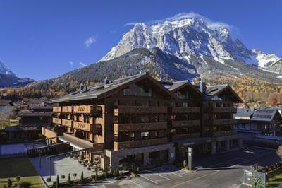 Welcoming Chalet With Balcony