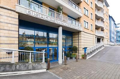 Bright Traditional 1bed Battersea Riverside Apt
