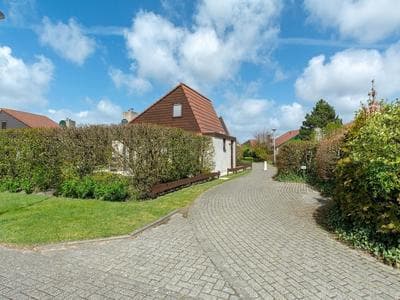 Apartment by Dutch Dunes and Sea