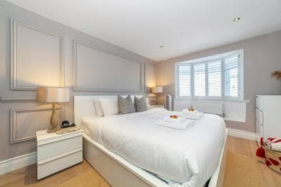 Lovely 2 Bedroom Flat In The Heart Of Chelsea
