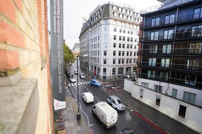 Cosy 2-bed 2 Bathroom Apartment in London