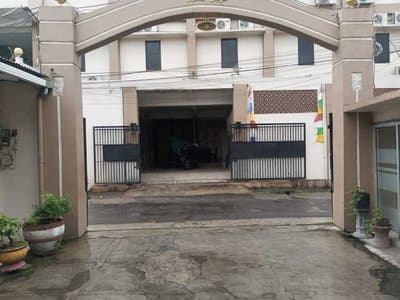 Four Hostel Bandar Lampung