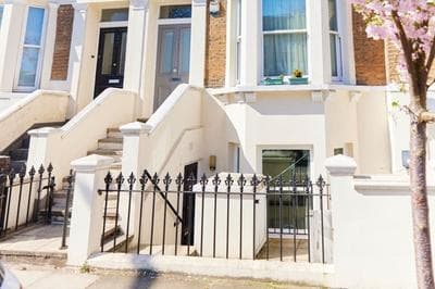 The Walterton Sanctuary - Bright 3bdr Flat