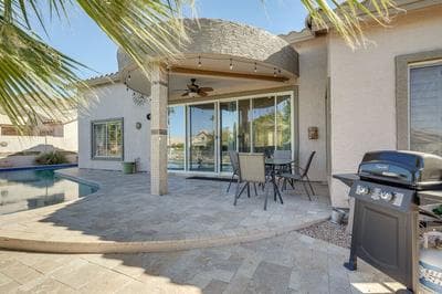 Lakefront Glendale Home w/ Private Pool & Dock