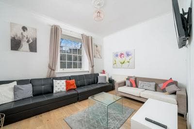 Classic Apartment Near Airport, 02 Arena, Drl, Excel Exhibition Centre