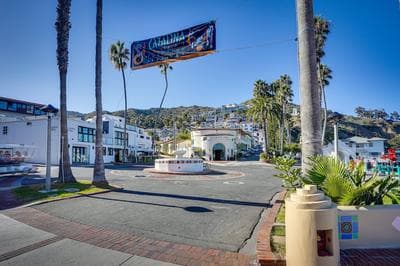 Avalon Cottage < Half-mi to Beaches & Crescent Ave