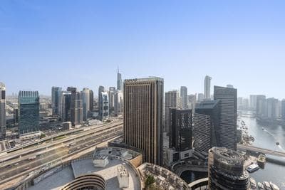 Elegant 1 Bedroom Overlooking Dubai Marina Canal