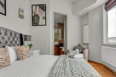 One bedroom apartment City Road