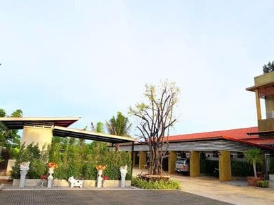 Oasis Resort
