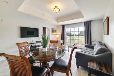 Golf Views: Kissimmee Condo on Reunion Course