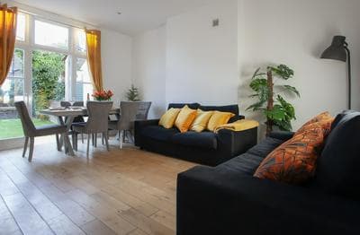 3 bed House Camberwell With Private Garden