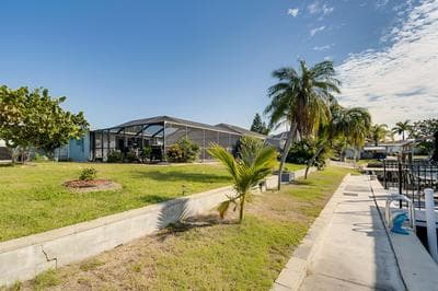 Port Charlotte Paradise w/ Private Outdoor Oasis!