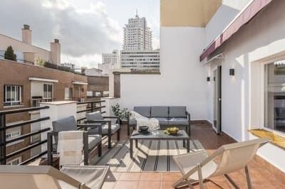 Trentola - 3 Bedroom in Malasa a