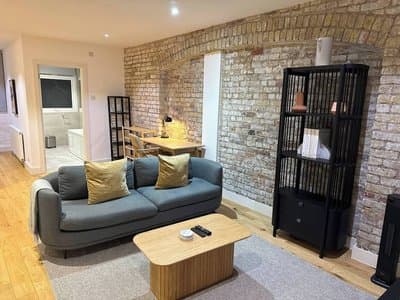 Citylink Central Flat 4