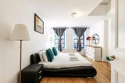 Spacious 4-bed House Near Liverpool St