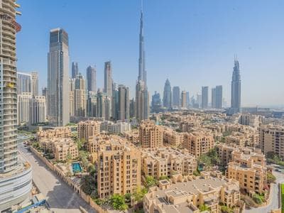 Glamorous Apartment Facing Burj Khalifa