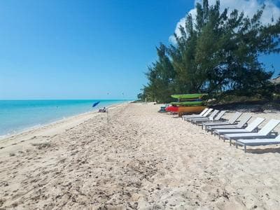Family Oceanside Vacation Villa Hotel Amenities v8