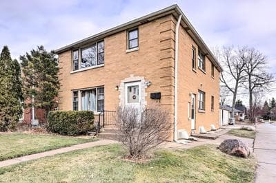 Cozy Milwaukee Home: 3 Mi to Whitefish Bay!