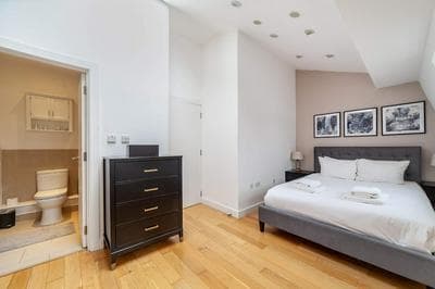 Luxury Chelsea Apartment