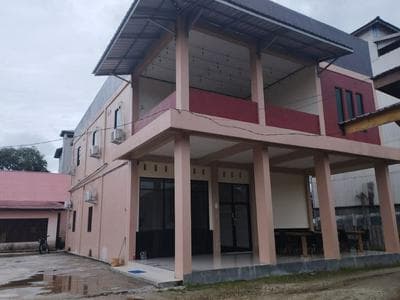 Hotel O Fanilly Guest House MarabahanNearJembatan Rumpiang