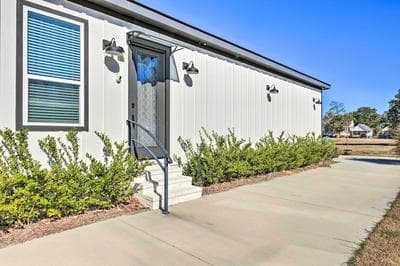 Spacious Gulfport Home - Walk to Beach!