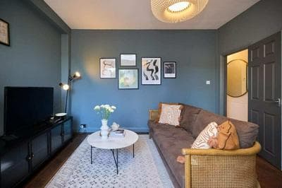 East Finchley Retreat 2BR Ground Floor Flat With Terraces
