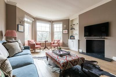 Albert Bridge Road VII by Onefinestay