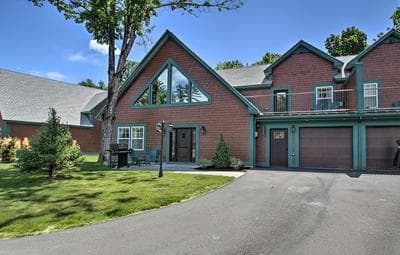 Condo w/ Grill: Walk to North Conway & Cranmore!