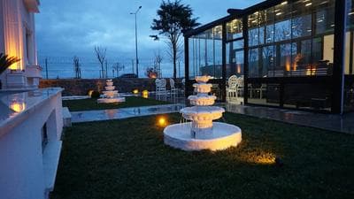 D Twins plus Hotel