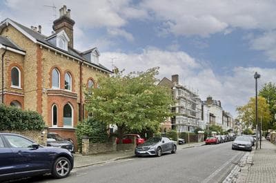 Perfect Pied-a-terre in Clapham by Underthedoormat