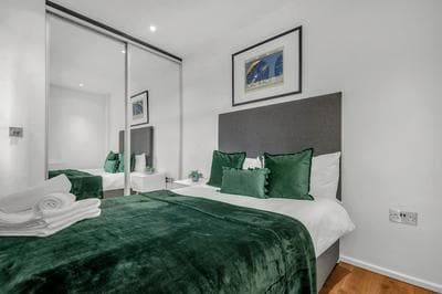 Classic One Bedroom Apartment in Camden